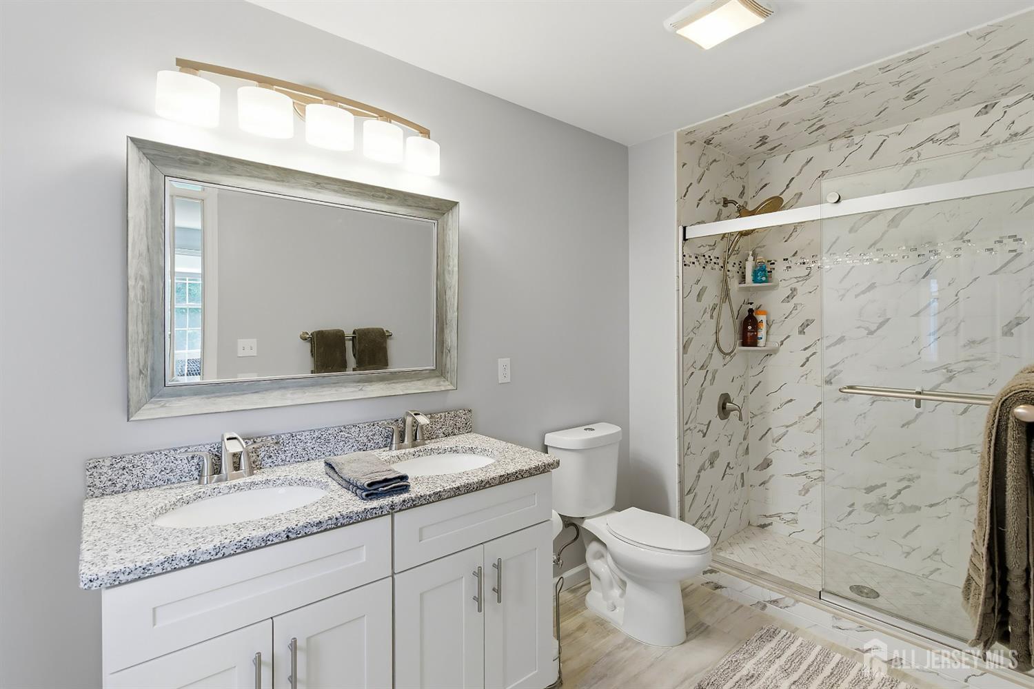 1346 Lee Way Lacey NJ 08731