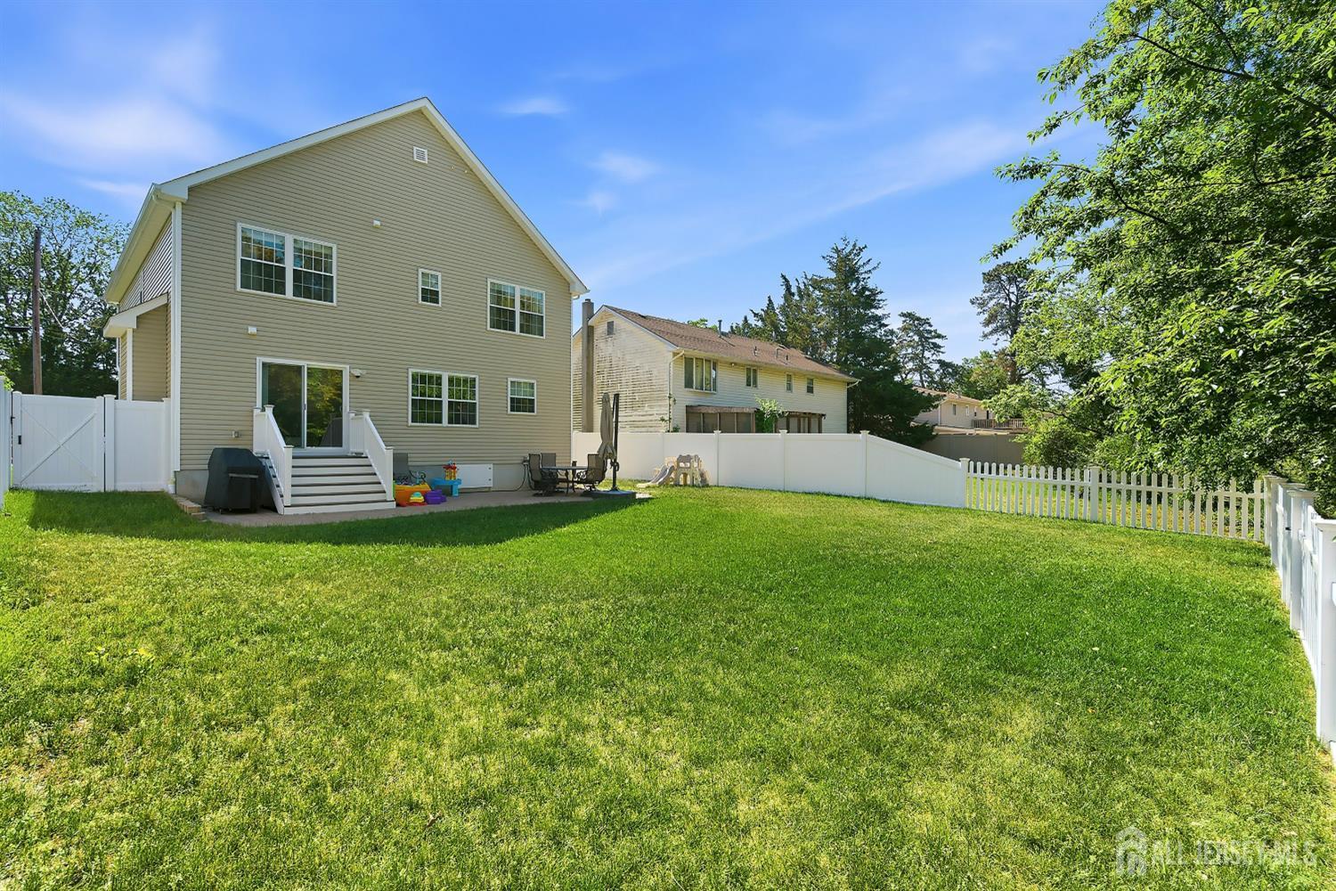 1346 Lee Way Lacey NJ 08731