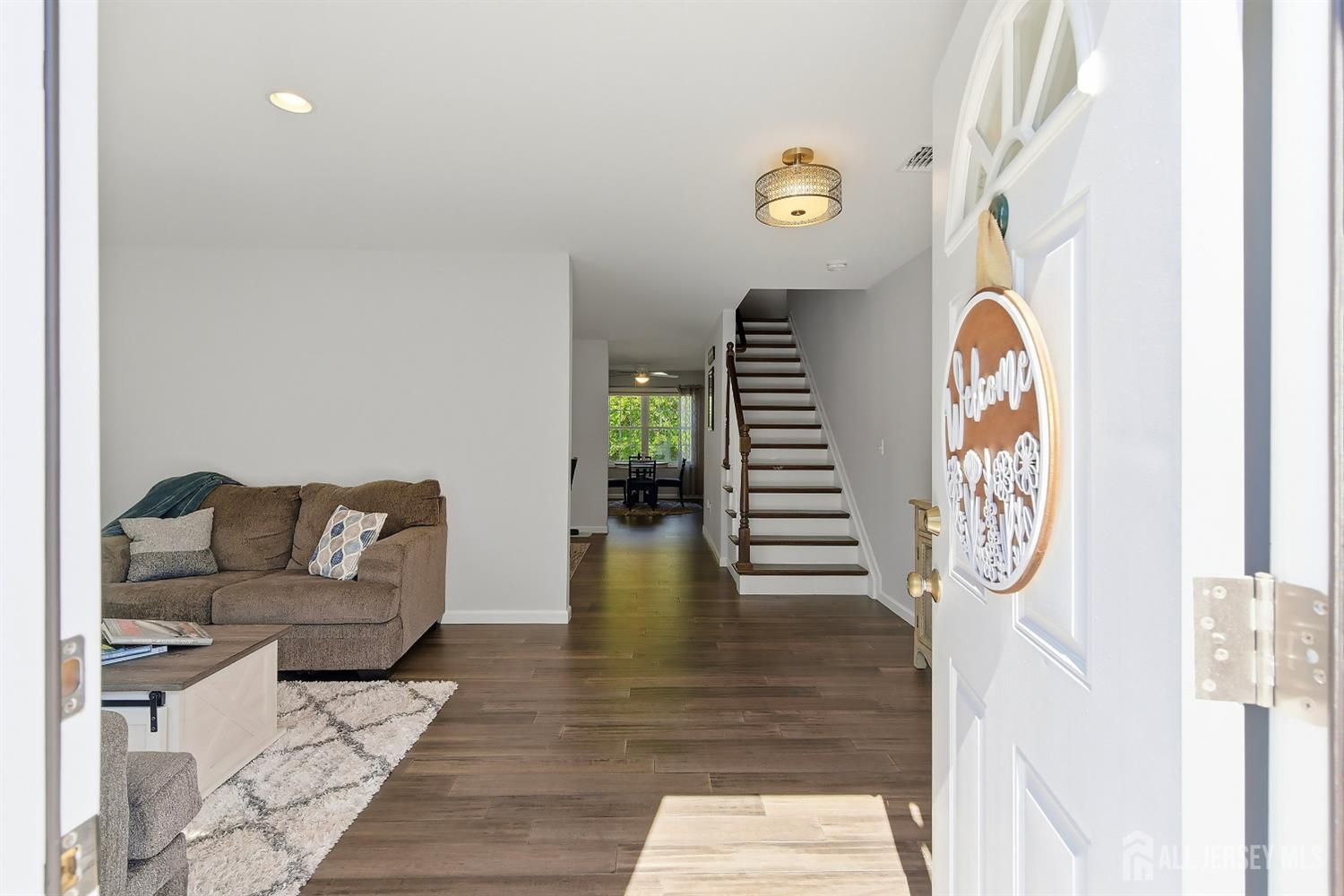 1346 Lee Way Lacey NJ 08731