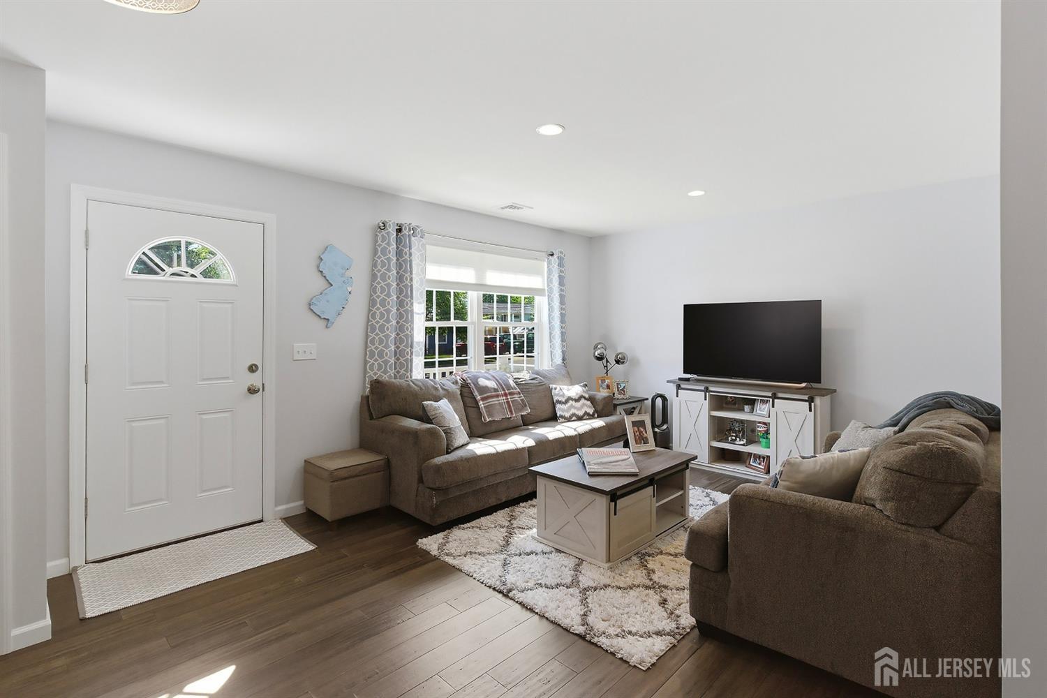 1346 Lee Way Lacey NJ 08731