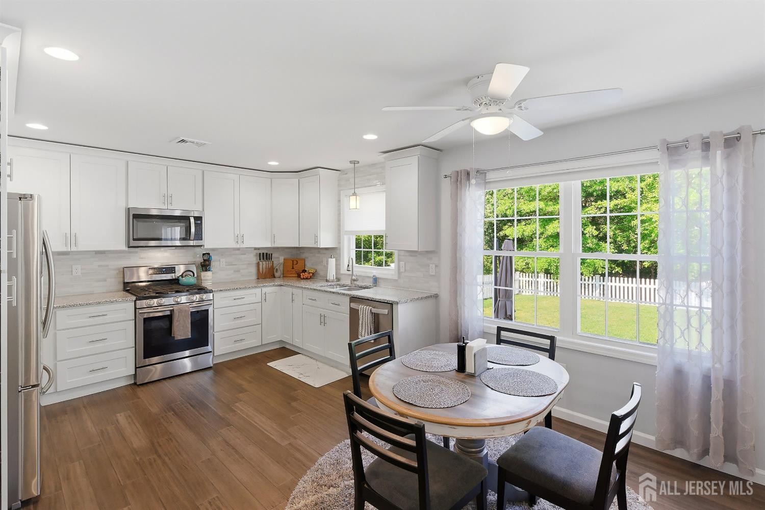 1346 Lee Way Lacey NJ 08731