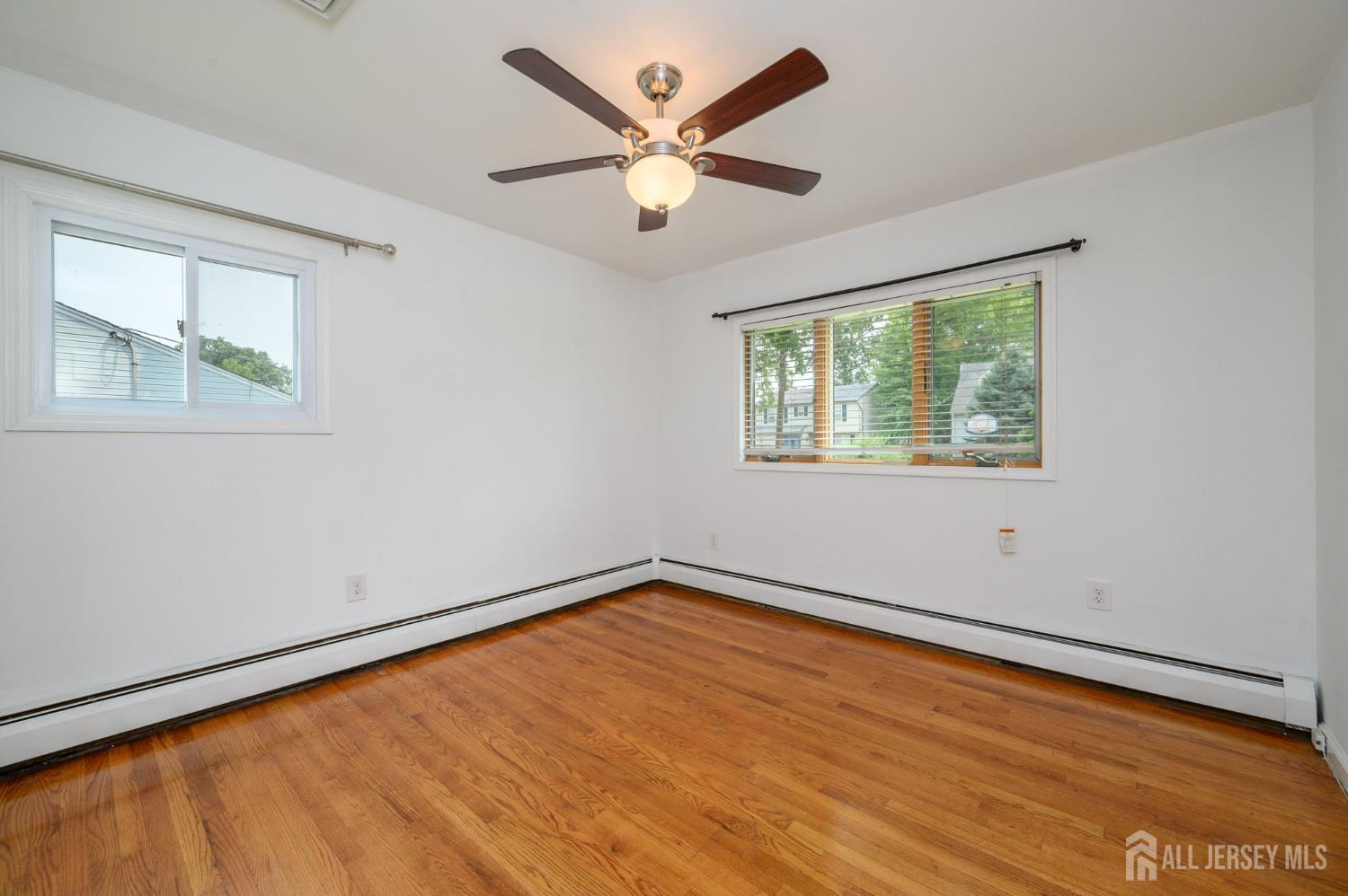 27 Fagan Place Colonia NJ 07067