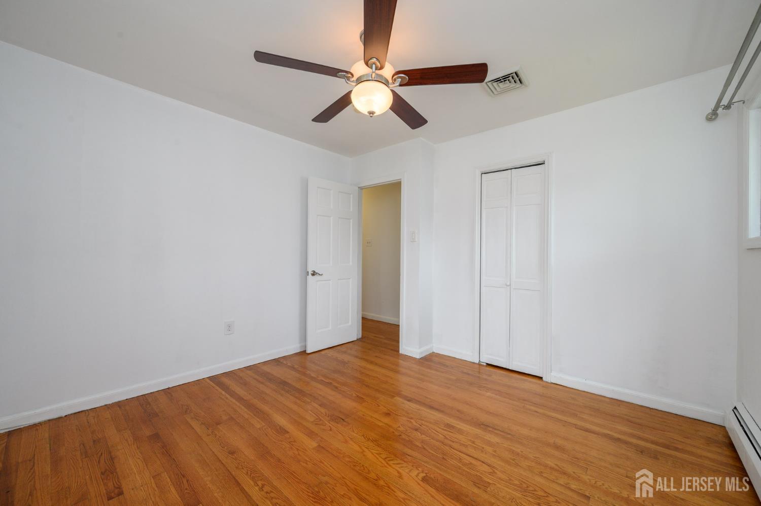 27 Fagan Place Colonia NJ 07067