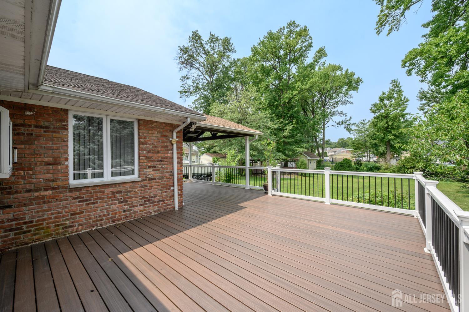 27 Fagan Place Colonia NJ 07067
