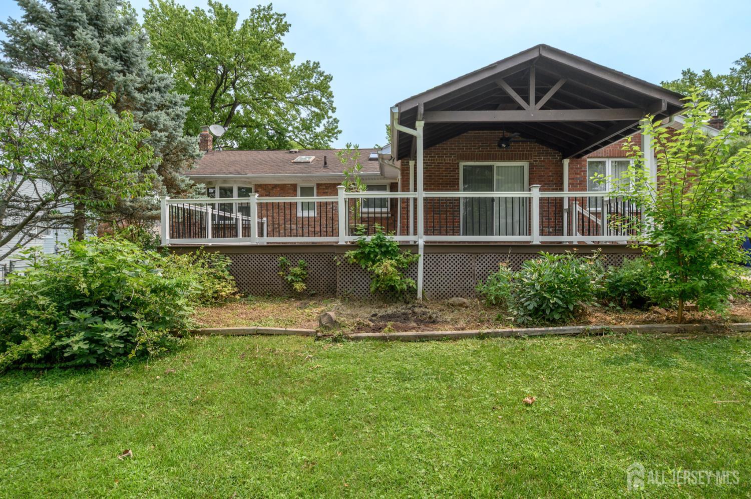 27 Fagan Place Colonia NJ 07067