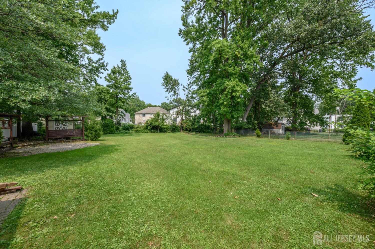 27 Fagan Place Colonia NJ 07067