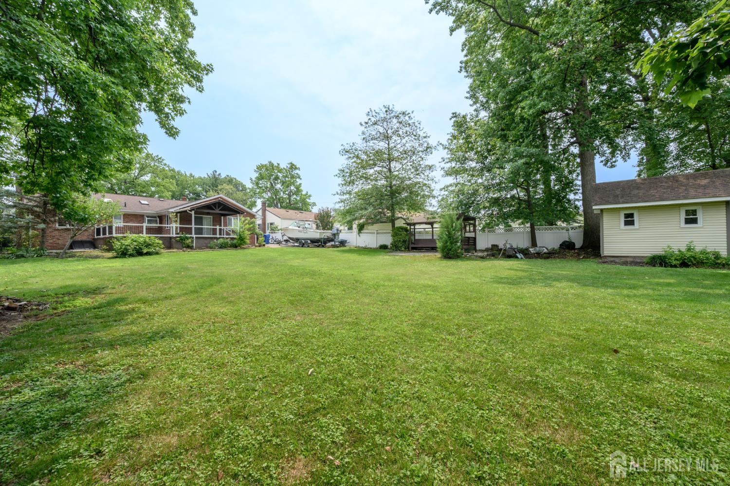 27 Fagan Place Colonia NJ 07067
