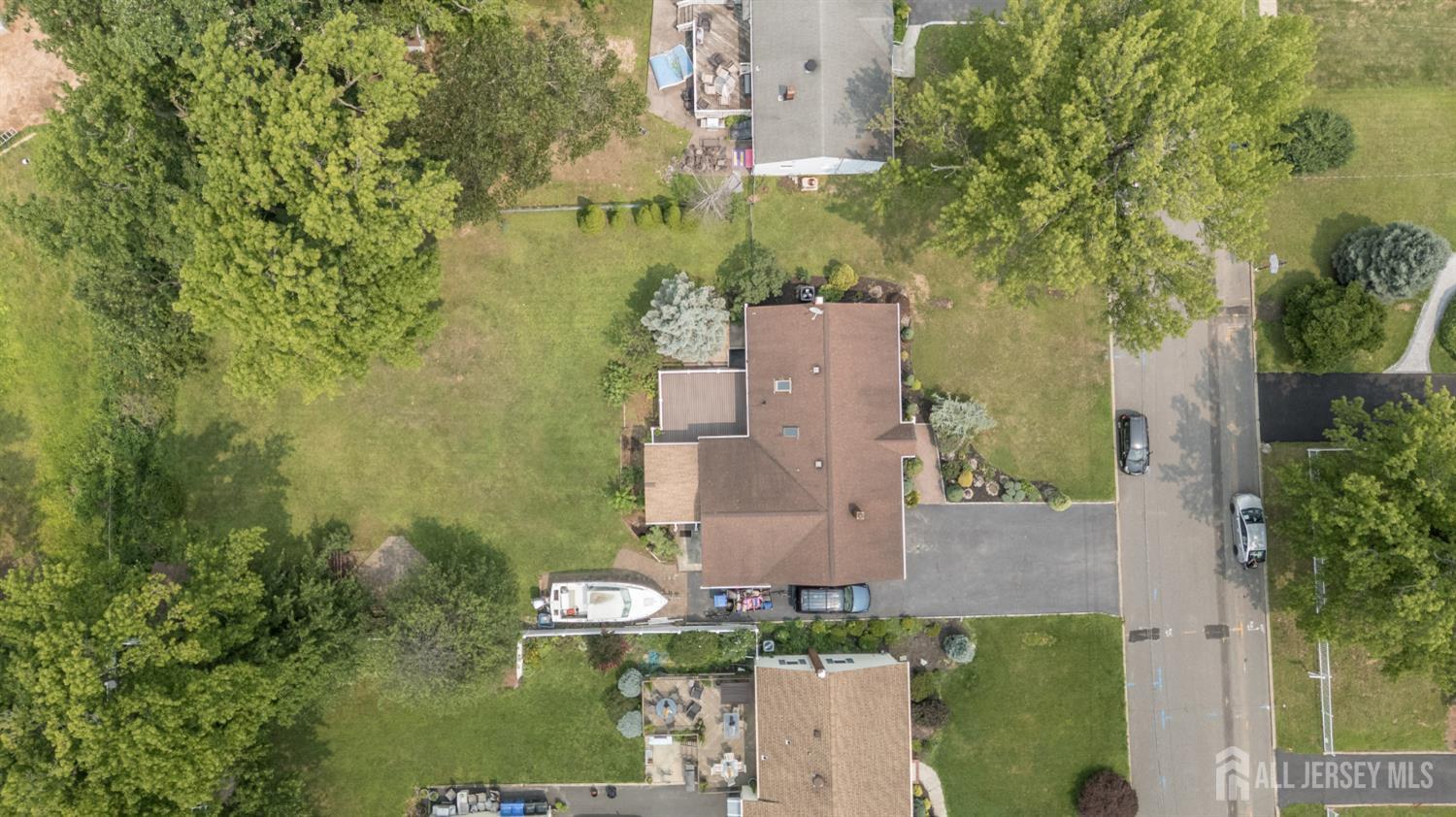 27 Fagan Place Colonia NJ 07067