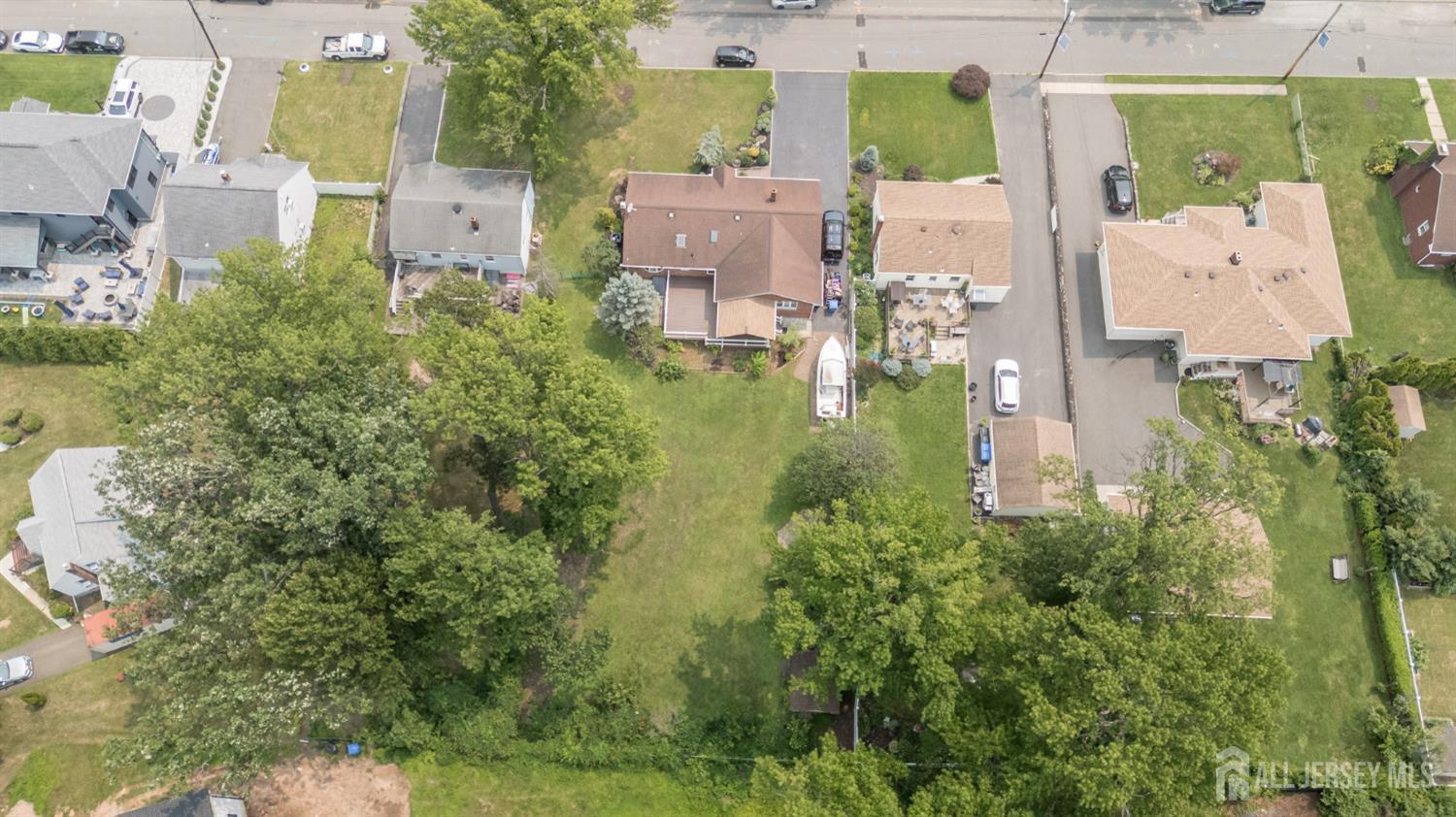 27 Fagan Place Colonia NJ 07067