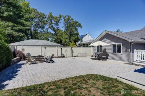 94 Mccutcheon Avenue Sayreville NJ 08872