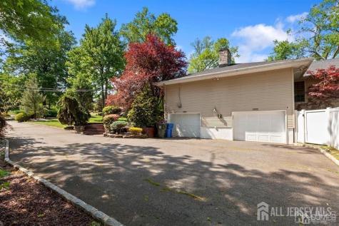 42 Harrow Drive Colonia NJ 07067