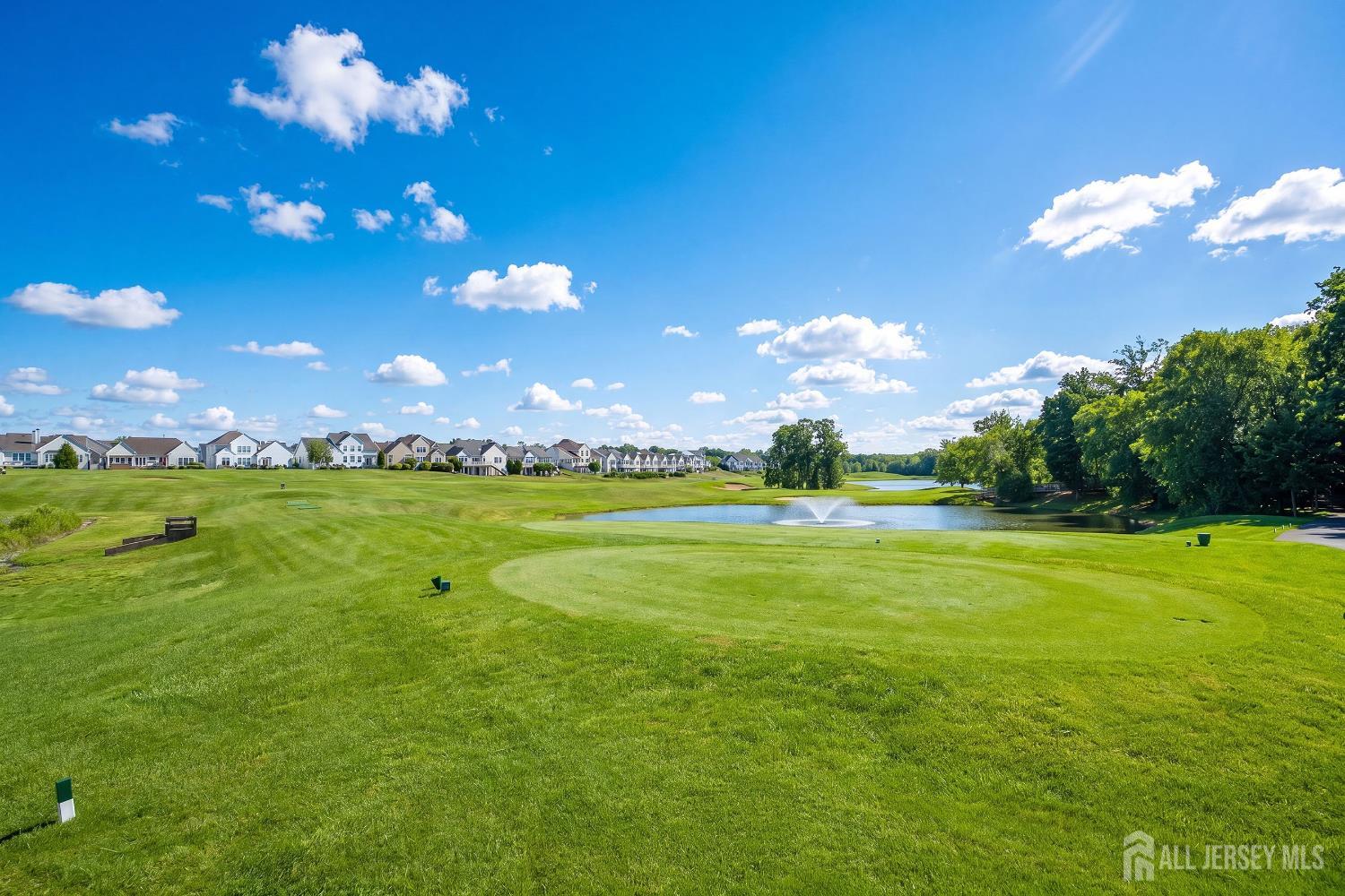 23 Whistling Straits Drive Monroe NJ 08831