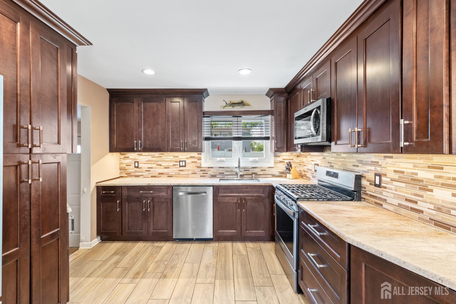 19 Tulip Drive Old Bridge NJ 08857
