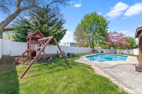 19 Tulip Drive Old Bridge NJ 08857