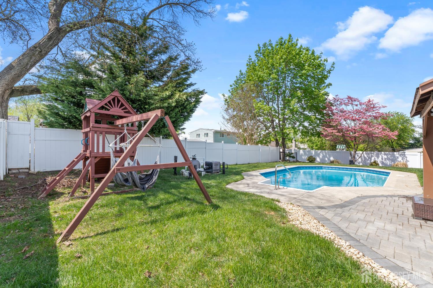 19 Tulip Drive Old Bridge NJ 08857