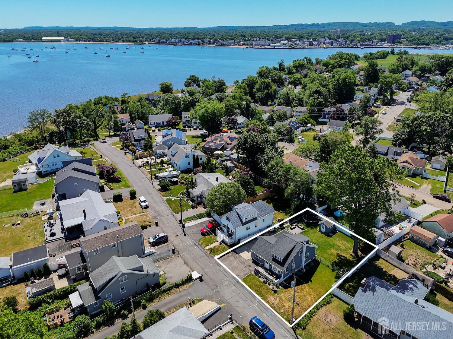 969 Woodcrest Drive Keyport NJ 07735