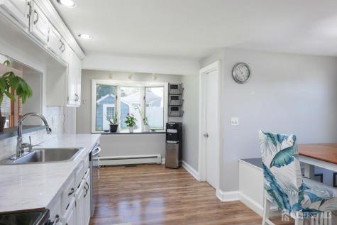 969 Woodcrest Drive Keyport NJ 07735