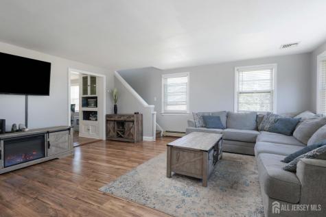 969 Woodcrest Drive Keyport NJ 07735