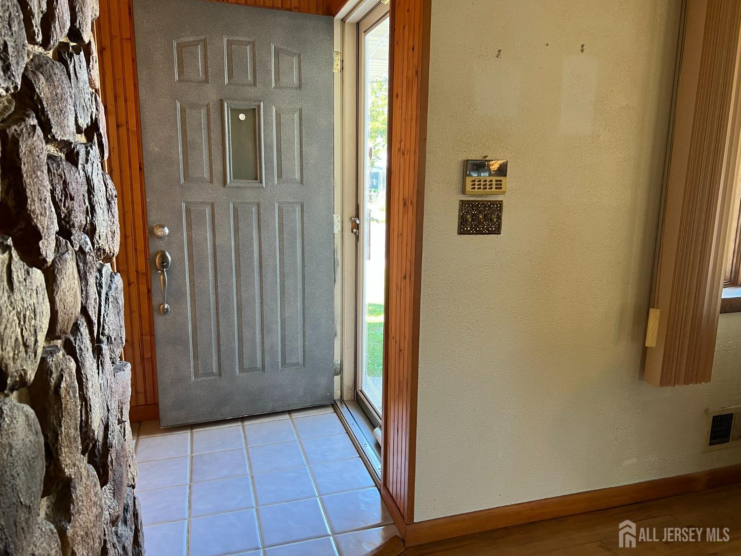 31 Mercer Road Old Bridge NJ 08857