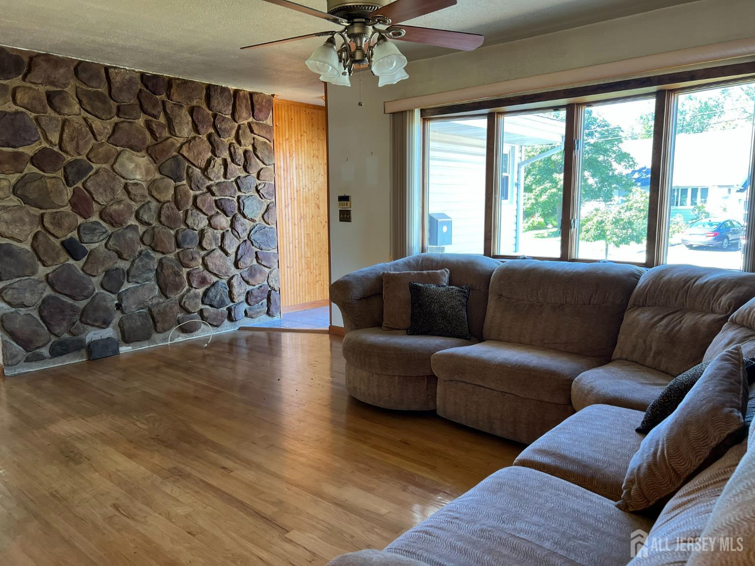 31 Mercer Road Old Bridge NJ 08857
