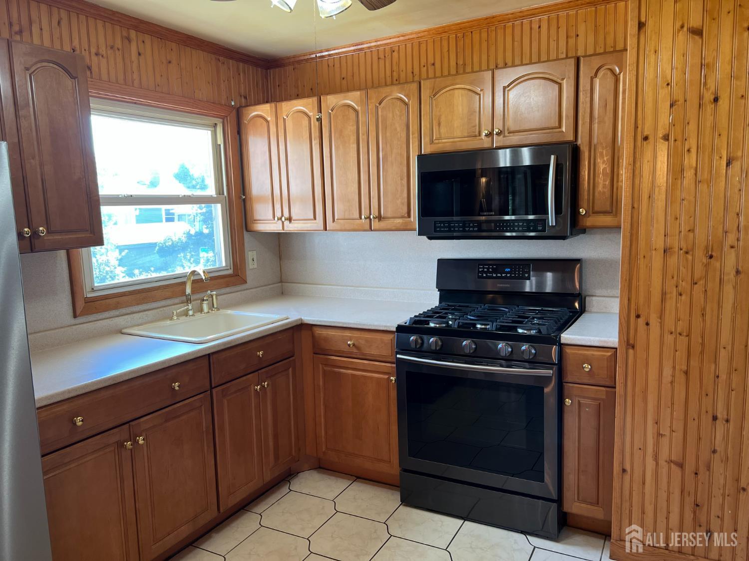 31 Mercer Road Old Bridge NJ 08857
