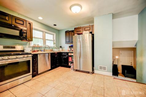 15 Stima Avenue Carteret NJ 07008