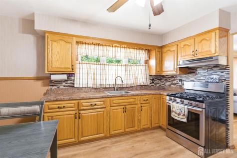 66 Rose Street Edison NJ 08817