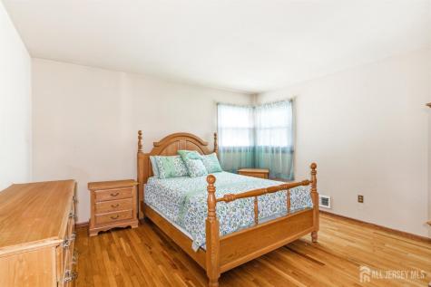 66 Rose Street Edison NJ 08817