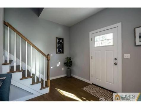 47 Glenville Road Edison NJ 08817