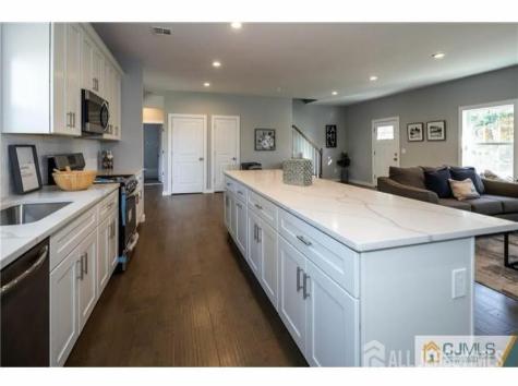 47 Glenville Road Edison NJ 08817