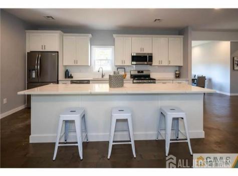 47 Glenville Road Edison NJ 08817