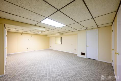 1004 Timber Oaks Road Edison NJ 08820