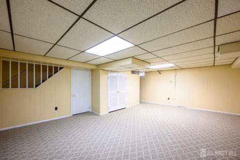 1004 Timber Oaks Road Edison NJ 08820
