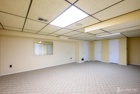 1004 Timber Oaks Road Edison NJ 08820