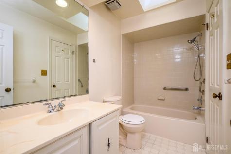 1004 Timber Oaks Road Edison NJ 08820