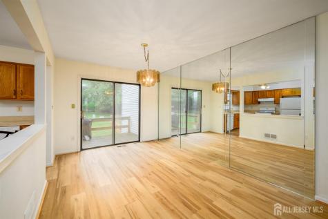 1004 Timber Oaks Road Edison NJ 08820