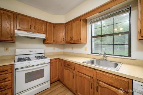 1004 Timber Oaks Road Edison NJ 08820