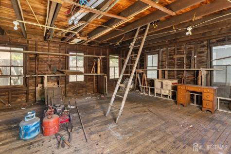 19 Clinton Place Metuchen NJ 08840
