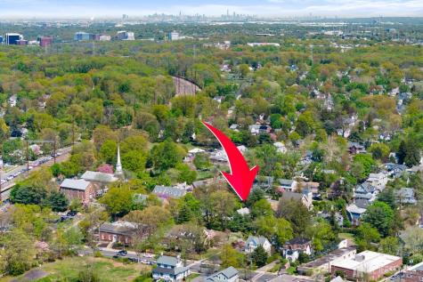 19 Clinton Place Metuchen NJ 08840