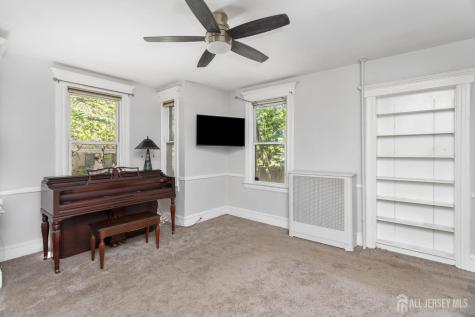 19 Clinton Place Metuchen NJ 08840