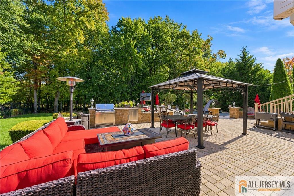 10 Treetops Drive Monroe NJ 08831