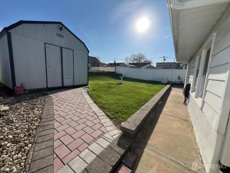 95 Hickory Street Carteret NJ 07008