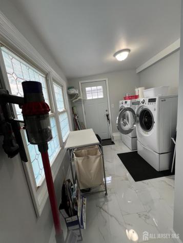 95 Hickory Street Carteret NJ 07008