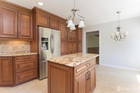 6 Dana Court South Brunswick NJ 08540