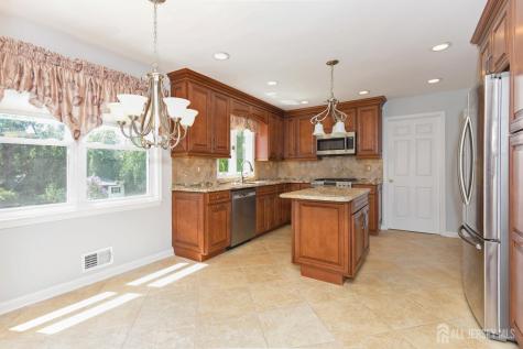 6 Dana Court South Brunswick NJ 08540