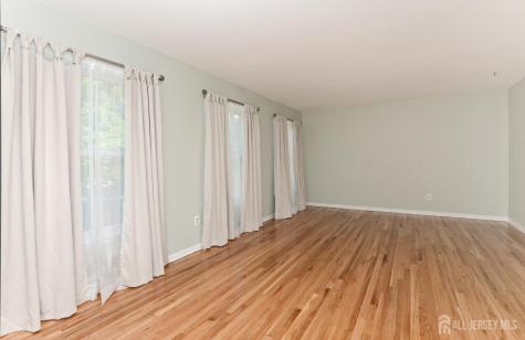 6 Dana Court South Brunswick NJ 08540