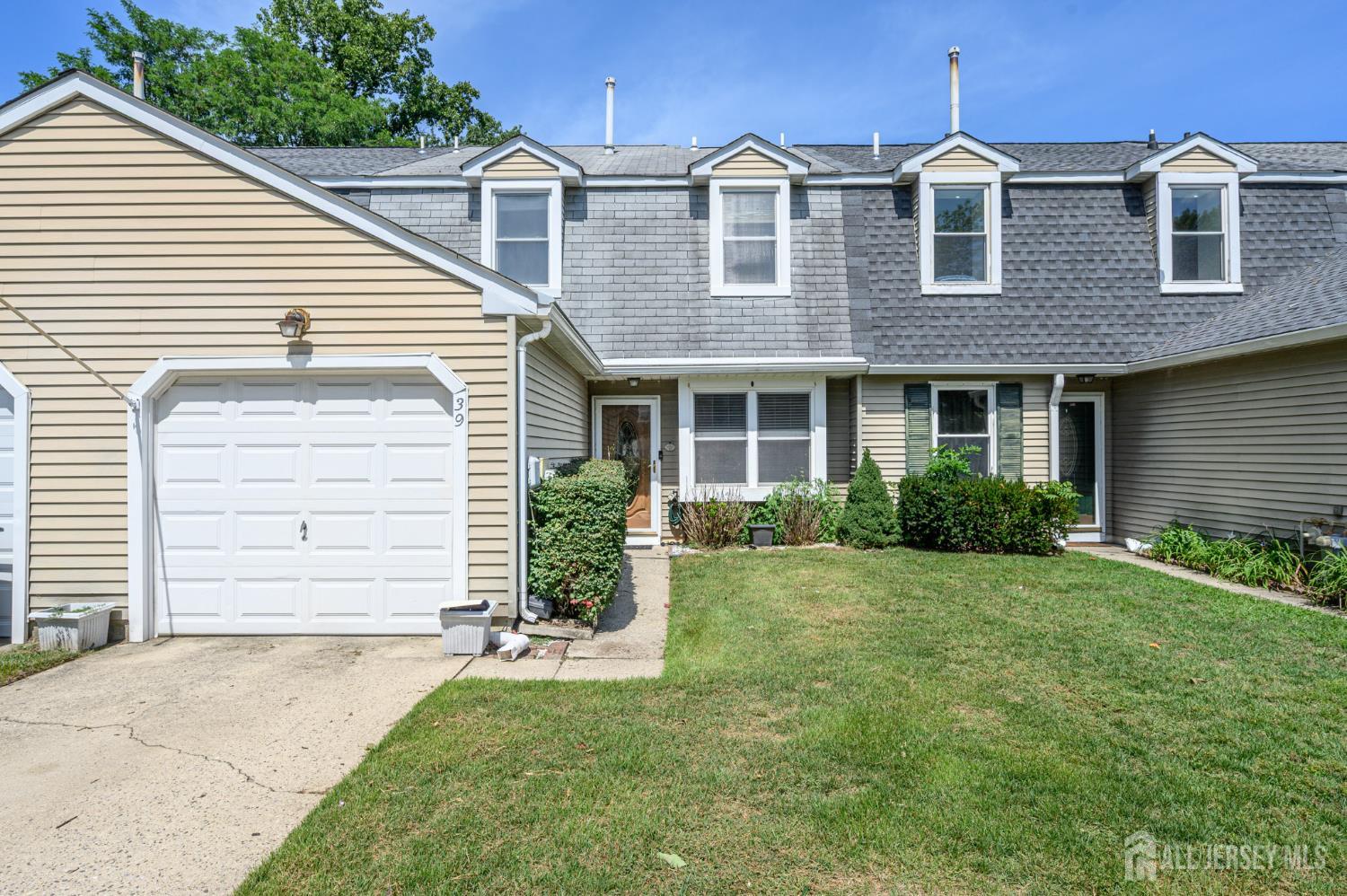 39 River Bank Drive Florence NJ 08554