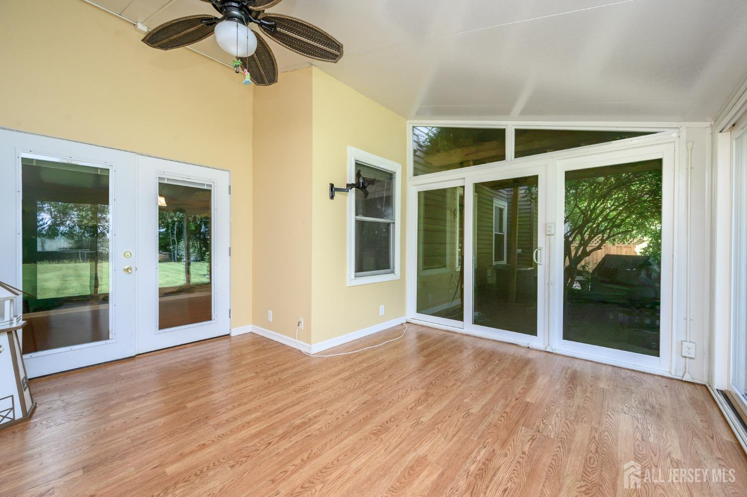 39 River Bank Drive Florence NJ 08554