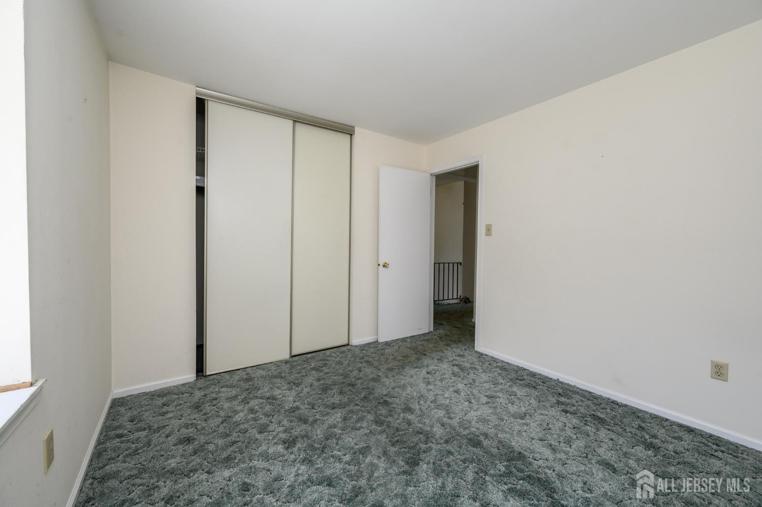 39 River Bank Drive Florence NJ 08554