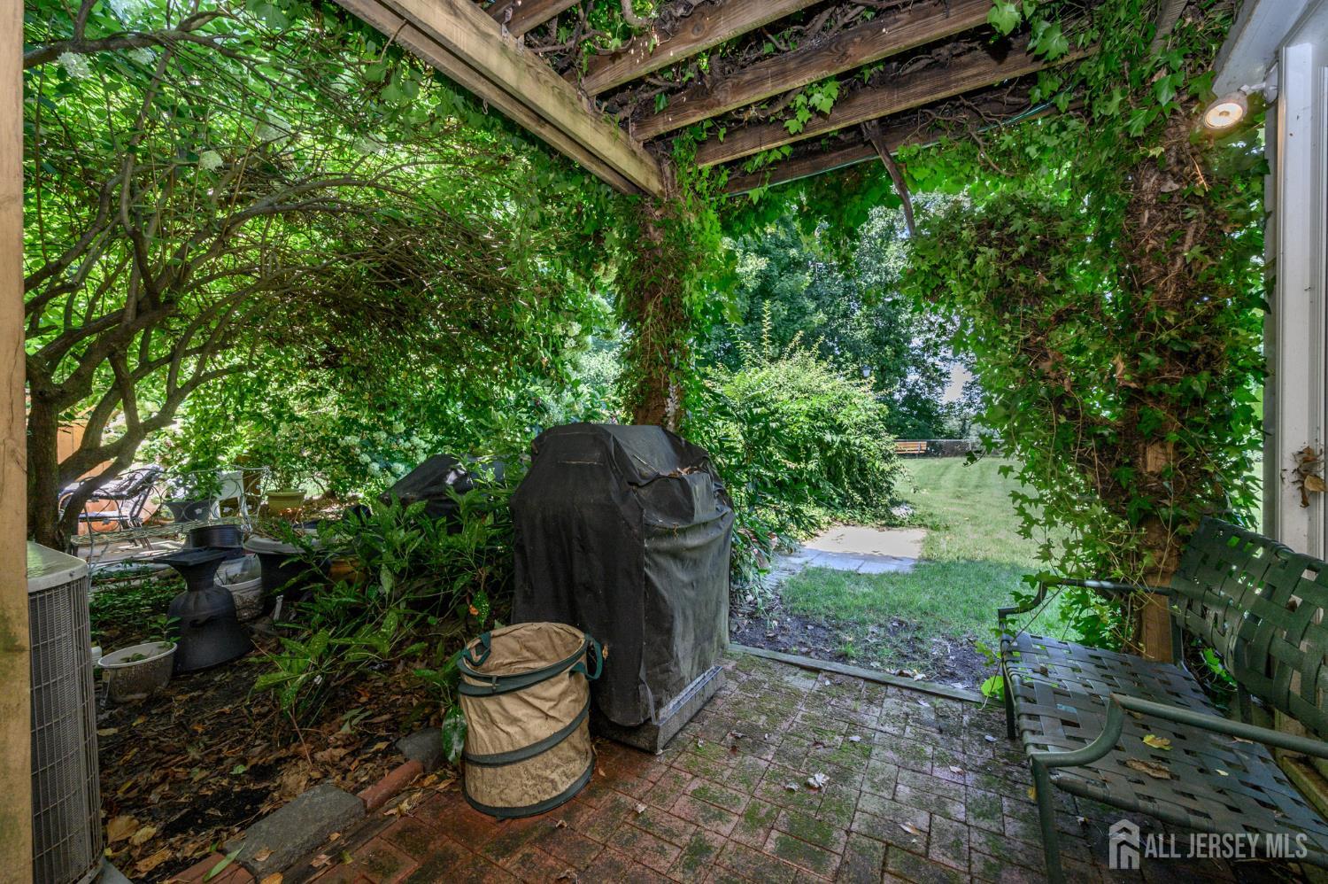 39 River Bank Drive Florence NJ 08554